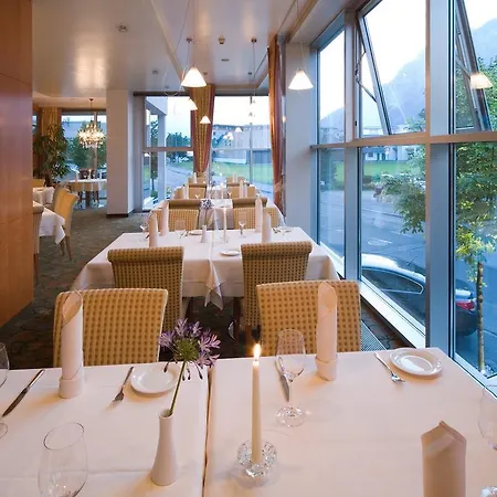 Penz West Hotel 4*