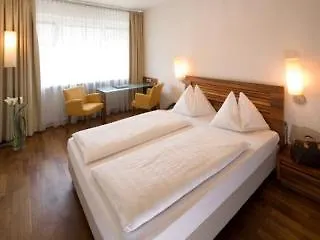 Penz West Otel 4*